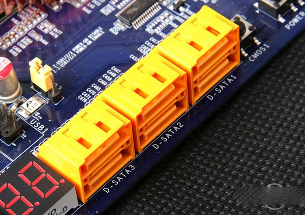 接口sata3可以装固态吗_sata3接口_接口sata3与m.2